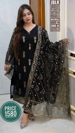 Jamdani pattern dress (semi- stitched)